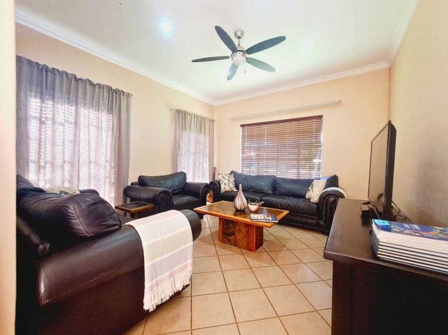 4 Bedroom Property for Sale in Safari Gardens North West